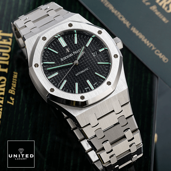 Audemars Piguet Royal Oak 15400ST.OO.1220ST.01 Master Clone Quality Audemars Piguet Black Dial Stainless Steel Replica on the audemars piguet box