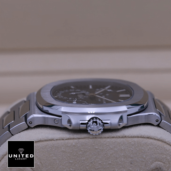 Patek Philippe Nautilus Moon Phase 5712/1A-001 Super Clone atek philippe nautilus steel blue dial moon phase 57121A 001 replica mam right Patek Philippe Nautilus Stainless Steel Case 57121A-001 Replica side view