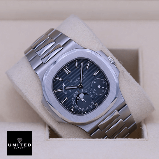 Patek Philippe Nautilus Moon Phase 5712/1A-001 Super Clone atek philippe nautilus steel blue dial moon phase 57121A Patek Philippe Nautilus Moon Phase Blue Dial 57121A-001 Replica in the box