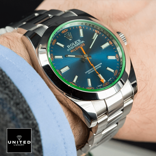 Rolex Milgauss Blue Dial 116400GV-0002 Super Clone Edition Rolex Milgauss 116400GV Green Crystal Oyster Replica on his arm