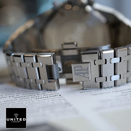 Audemars Piguet Royal Oak 26320ST.OO.1220ST.03 Top Replica 1:1 audemarspiguet royaloak 26320ST.OO .1220ST.03 replica clasp audemarspiguet-royaloak-26320ST.OO_.1220ST.03-replica-clasp