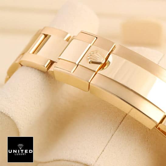 Rolex GMT-Master 116758SA Exclusive Clone Edition rolex gold diamond watch replica1 Rolex GMT-Master 116758SA Yellow Gold Oyster Bracelet Replica Fold Clasp on the Rolex Logo