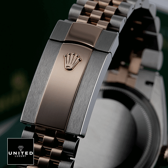 Rolex Datejust 126231 Two-Tone Fluted Bezel Detailed Replica rolex datejust 126231 steel gold automatic grey dial jubilee right Rolex Steel Gold Stainless Steel Jubilee Replica closed clasp