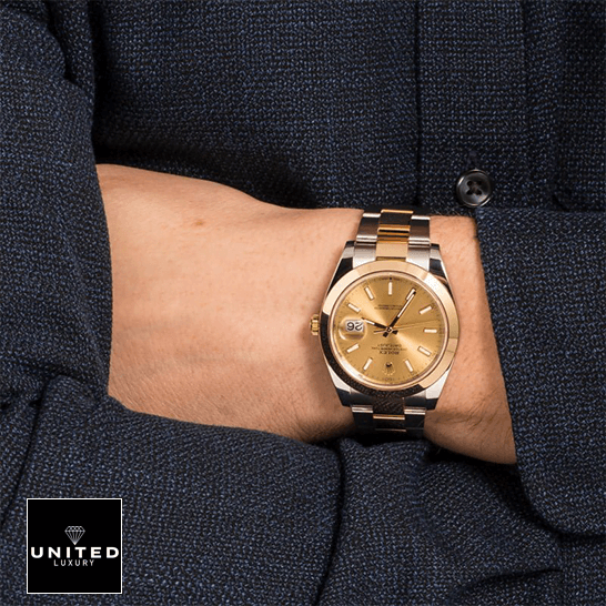 Rolex Datejust 126303 Two-Tone Premium Copy 1:1 Rolex Datejust 126303 Steel Gold Replica on the man wrist