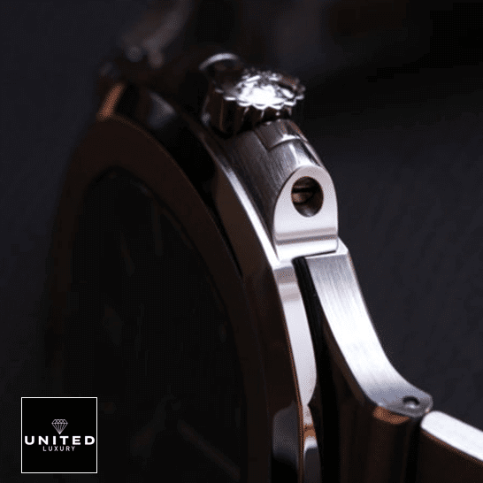 Patek Philippe Nautilus 5711/1A-010 Blue Dial Signature Replica 1:1 Patek Philippe 5711 1A 010 replica Patek-Philippe-5711-1A-010-replica-unitedluxury