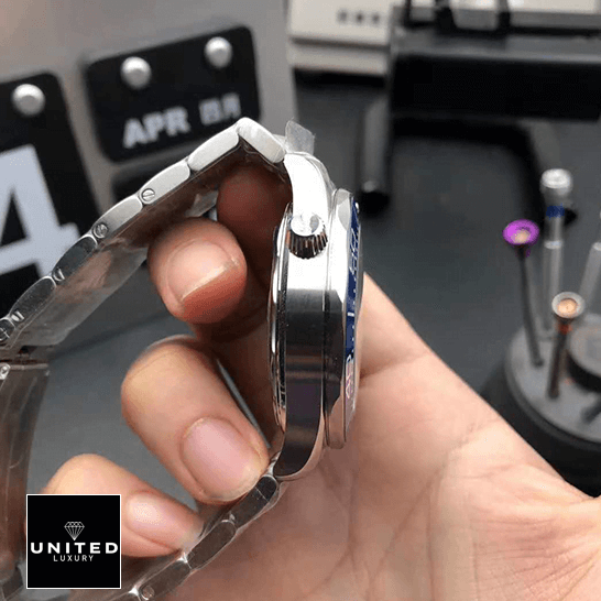 Omega Seamaster Diver 007 Edition 210.30.42.20.06.001 Ultra Realistic Replica omega seamaster diver 300m 210.30.42.20.06.001 replica leftside omega-seamaster-diver-300m-210.30.42.20.06.001-replica-leftside