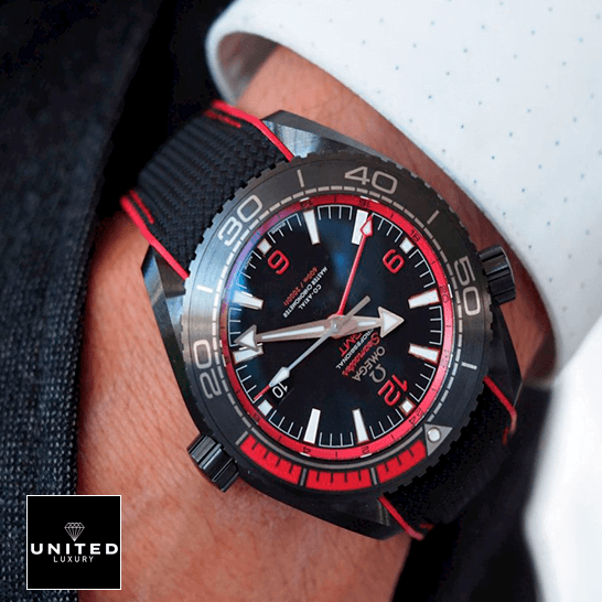 Omega Seamaster Planet Ocean Co-Axial Master Chronometer 215.92.46.22.01.003 "Deep Black" Super Clone Edition omega seamaster planet ocean ceramic 215 92 46 22 01 0 3 black Ddial hand Omega Seamaster GMT Black Dial Red Bezel Replica on the wrist