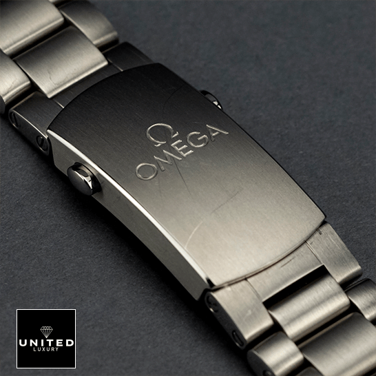 Omega Seamaster Planet Ocean 232.90.42.21.03.001 Blue Dial Near Original Replica omega seamaster planet ocean steel 232 90 42 21 03 001 blue dial replica clips two Omega 232_90_42_21_03_001 Stainless Steel Clasp Replica closed clasp grey background