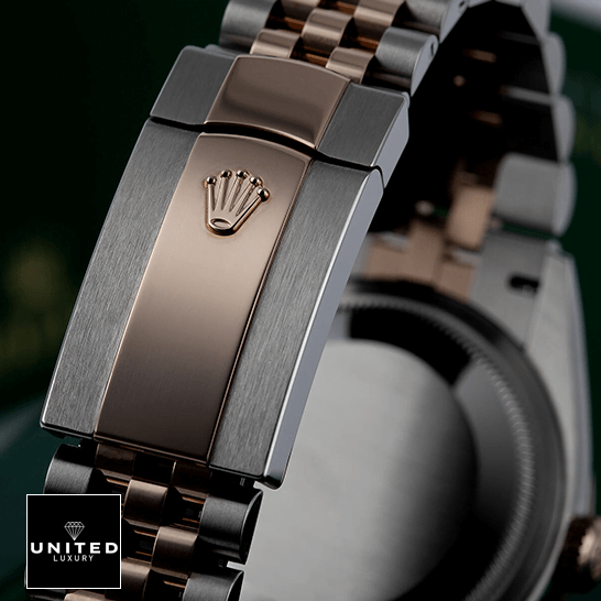 Rolex Datejust 126231 Everose Two-Tone Perfect Clone Quality Rolex 126231 Everose Gold Jubilee Bracelet Replica clasp on the rolex logo