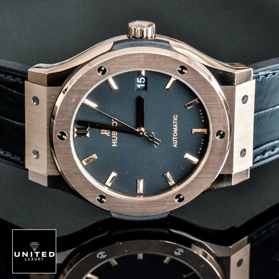 Hublot Classic Fusion King Gold 511.OX.1181.LR Replica hublot classicfusion 511.OX .1181.LR replica tiltedleft Hublot 511.OX_.1181.LR Classic Fusion Black Dial Gold Bezel Replica side view