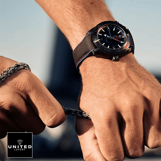 Omega Seamaster Planet Ocean 215.92.46.22.01.004 Premium Copy 1:1 omega seamaster planet ocean 600m co axial master ceramic 215.92.46.22.01.004 black dial replica man unitedluxurynet 1 Omega Seamaster 215.92.46.22.01.004 Black Dial Replica on the wrist