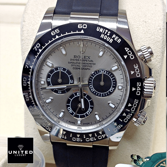 Rolex Daytona "Ghost" 116519LN "White Gold" Premium Replica 1:1 Rolex Daytona 116519LN-0024 Silver Dial Replica On The Stand