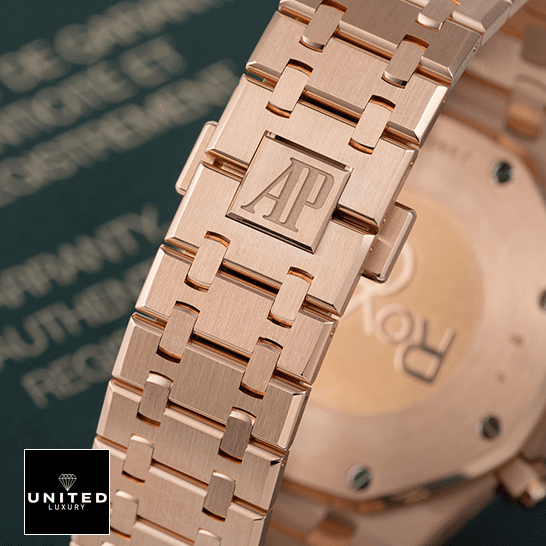 Audemars Piguet Royal Oak 26331OR.OO.1220OR.01 Premium Super Clone audemars piguet royal oak grande tapisserie dial 26331OR.OO .1220OR.01 left Audemar Piguet Royal Oak Rose Gold Stainless Steel Bracelet Replica upside view