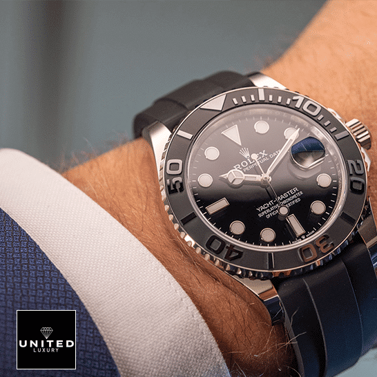 Rolex Yacht-Master 226659 "White Gold" Signature Replica 1:1 Rolex Yacht-Master 226659 Black Watch on his arm