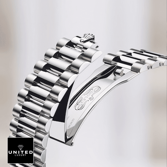 Rolex Day-Date 128239 "Blue Diamond Dial" High Fidelity Replica Rolex Day-Date 36 7118-1200R-01 Oyster bracelet open fold clasp