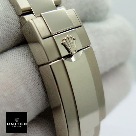 RolexGMT Master 116718LN "Diamond Bezel" Ultra Clone 1:1 rolex gmt master II 116710 diamond blackdial oyster replica clips 1 Rolex GMT Master II 116710 S.Steel Fold Clasp on the Rolex Logo Replica