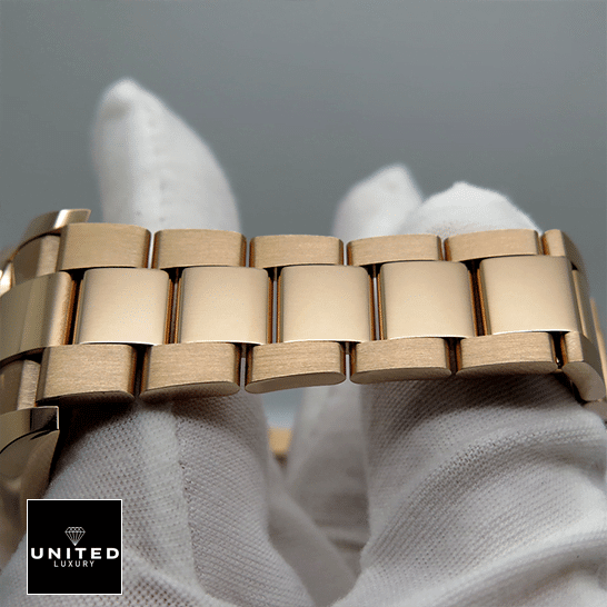 Rolex Sky-Dweller 326935 "Everose Gold" Swiss Super Clone Rolex Sky-Dweller Rose 326935-0005 Oyster Bracelet Replica