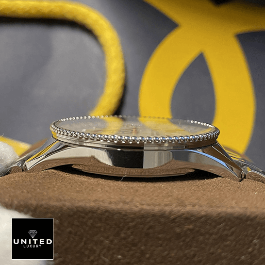 Breitling Navitimer Automatic GMT A17326211G1A1 "Blue Dial" Detailed Clone breitling navitimer A17326211G1A1 replica leftside breitling-navitimer-A17326211G1A1-replica-leftside