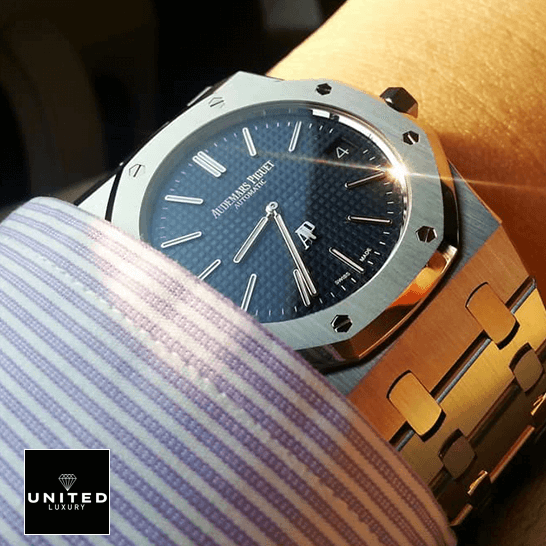 Audemars Piguet Royal Oak "Jumbo" Extra-Thin 15202ST.OO.1240ST.01 "Jumbo" Collector’s Replica audemarspiguet royaloak 15202ST.OO .1240ST.01 replica wrist Audemars Piguet Royal Oak "Jumbo" Extra-Thin 15202ST.OO.1240ST.01 "Jumbo" Collector’s Replica audemarspiguet royaloak 15202ST.OO .1240ST.01 replica wrist