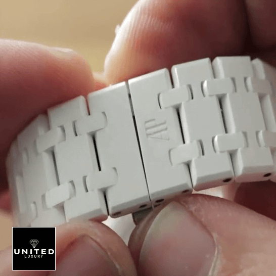 Audemars Piguet Royal Oak Perpetual Calendar 26579CS.OO.1224CS.01 Signature Copy Edition Audemars Piguet 26579CB.OO_.1225CB.01 White Steel Bracelet Replica on the hand