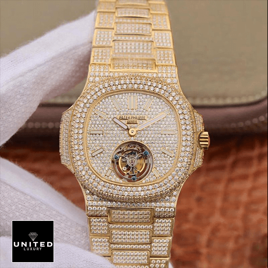 Patek Philippe Nautilus 5711/1A-018 "Yellow Gold" Detailed Super Clone patek philippe 5711 gem set replica Patek Philippe 5711 Tourbillion Diamond Dial Replica fornt view