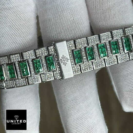 Patek Philippe Nautilus 5711/1300A "Emerald Bezel" Premium Duplicate emerald bezel 5711 replica 3 emerald-bezel-5711-replica-3