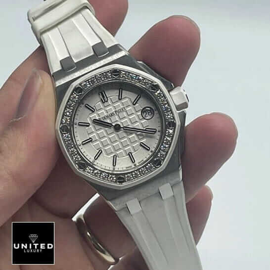 Audemars Piguet Royal Oak 67540SK.ZZ.A010CA.01 "Silver" Ladies Top Clone 1:1 ap royal silver ladies replica 1 AP Royal Oak White Rubber Bracelet & Dial Replica on the hand