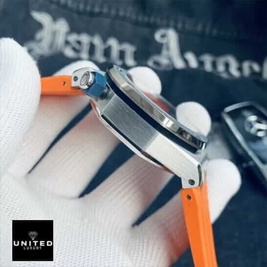 Audemars Piguet Royal Oak Offshore Chronograph 26408OR.OO.A010CA.01 "Summer Edition" Exclusive Clone Edition ap royaloak 15710st Audemars Royal Oak 15710ST Orange Rubber Bracelet Replica on the hand