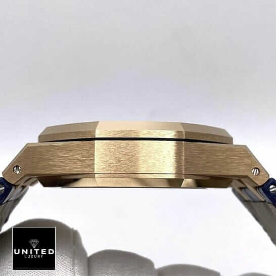 Audemars Piguet Royal Oak Offshore Chronograph 26401RO "Blue Leather" Supreme Replica Edition ap 50th anniversay blue dial 4 ap-50th-anniversay-blue-dial-4