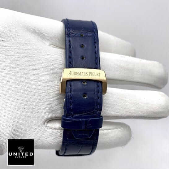 Audemars Piguet Royal Oak Offshore Chronograph 26401RO "Blue Leather" Supreme Replica Edition ap 50th anniversay blue dial 6 Audemars Piguet Royal Oak Offshore Chronograph 26401RO "Blue Leather" Supreme Replica Edition ap 50th anniversay blue dial 6