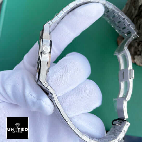 Audemars Piguet Royal Oak "Jumbo" Extra-Thin 16202ST "Green Dial" First-Class Clone ap green dial jumbo left ap-green-dial-jumbo-left