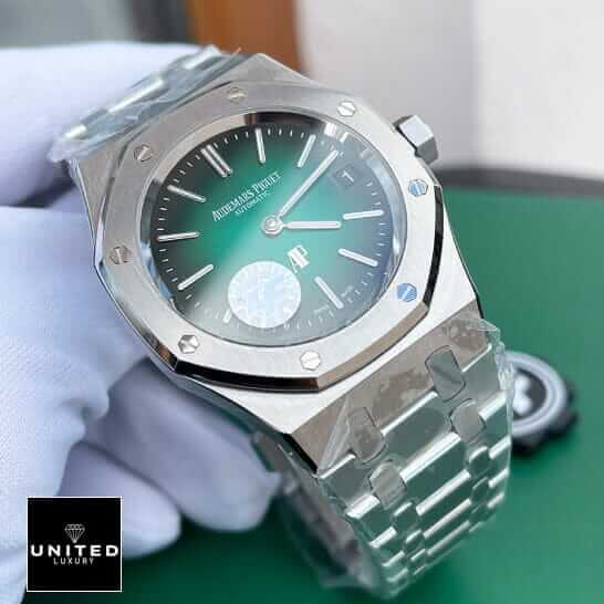 Audemars Piguet Royal Oak "Jumbo" Extra-Thin 16202ST "Green Dial" First-Class Clone ap green dial jumbo right ap-green-dial-jumbo-right