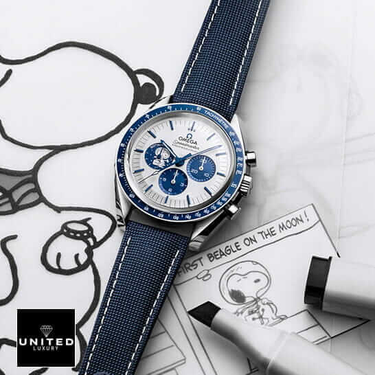 Omega Speedmaster "Snoopy" 310.32.42.50.02.001 True to Original Copy omega speedmaster snoopy 310 32 42 50 02 001 replica Omega Speedmaster Snoopy White Dial Replica white background