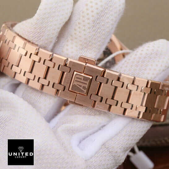 Audemars Piguet Rose Gold Bracelet Replica on the white glove hand