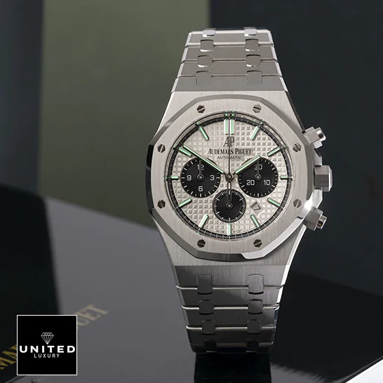 audemars_piguet_royal_oak_white_dial_26331ST.OO_.1220ST.03_man