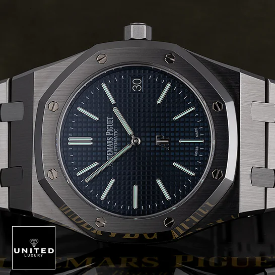 audemarspiguet-royaloak-15202ST.OO_.1240ST.01-replica-tiltedleft