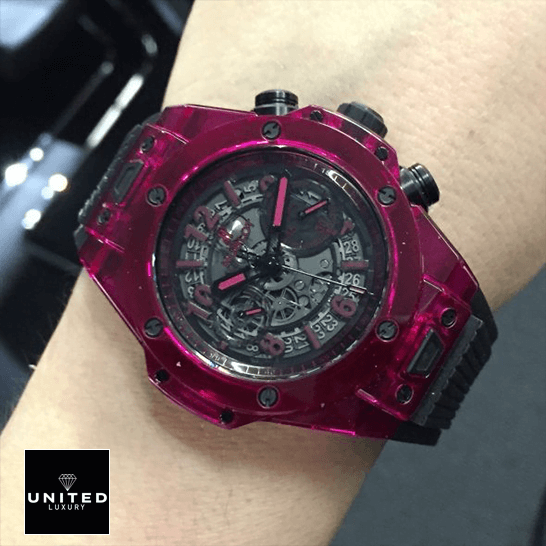 Hublot 411.JR_.4901.RT Big Bang Red Bezel and Case Replica on the man wrist