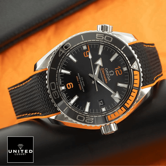 Omega Seamaster Planet Ocean 215.32.44.21.01.001 Replica orange background