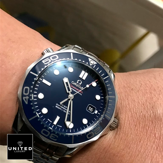 Omega Seamaster Blue Dial Stainless Steel Bracelet Replica on the wrist