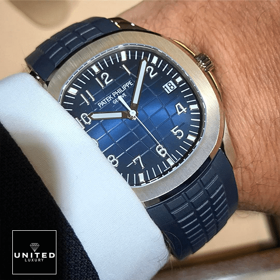 Patek Philippe Aquanaut Blue Dial 5168G-001 Replica on the man wrist