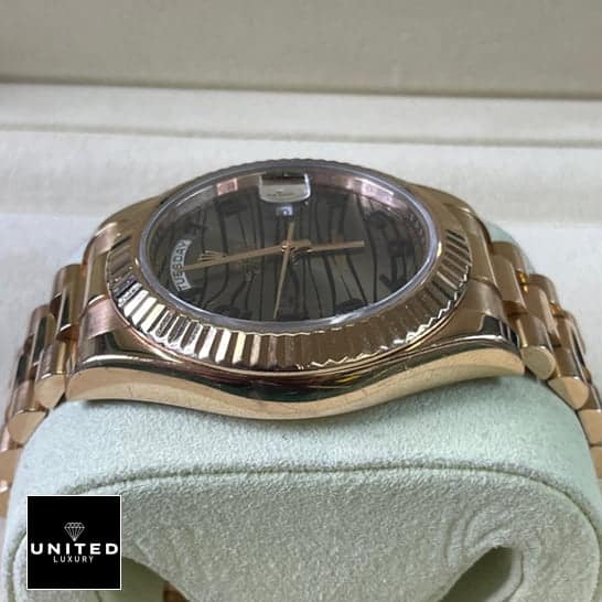 Rolex Day-Date Wave 218235-0035 Rose Gold Case Replica Left Side