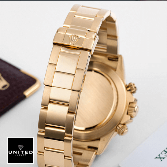 Rolex Daytona 116523 Yellow Gold Oyster Bracelet on the Rolex Logo Replica